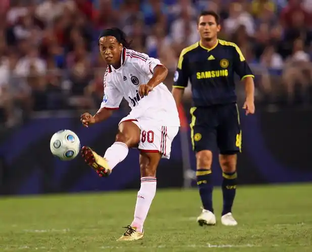 皇马队在比 皇马队在比